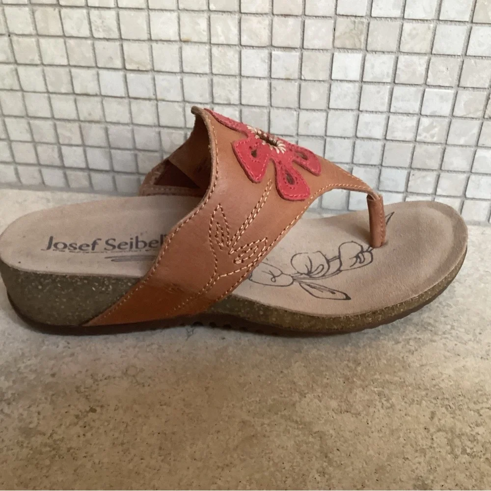 Josef Seibel Tan Sandal with Red Floral Cutout - Picture 4 of 8